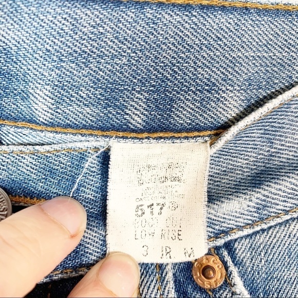 Levi's 517 Raw Hem Cropped Mom Jeans Size 3 - Picture 8 of 8